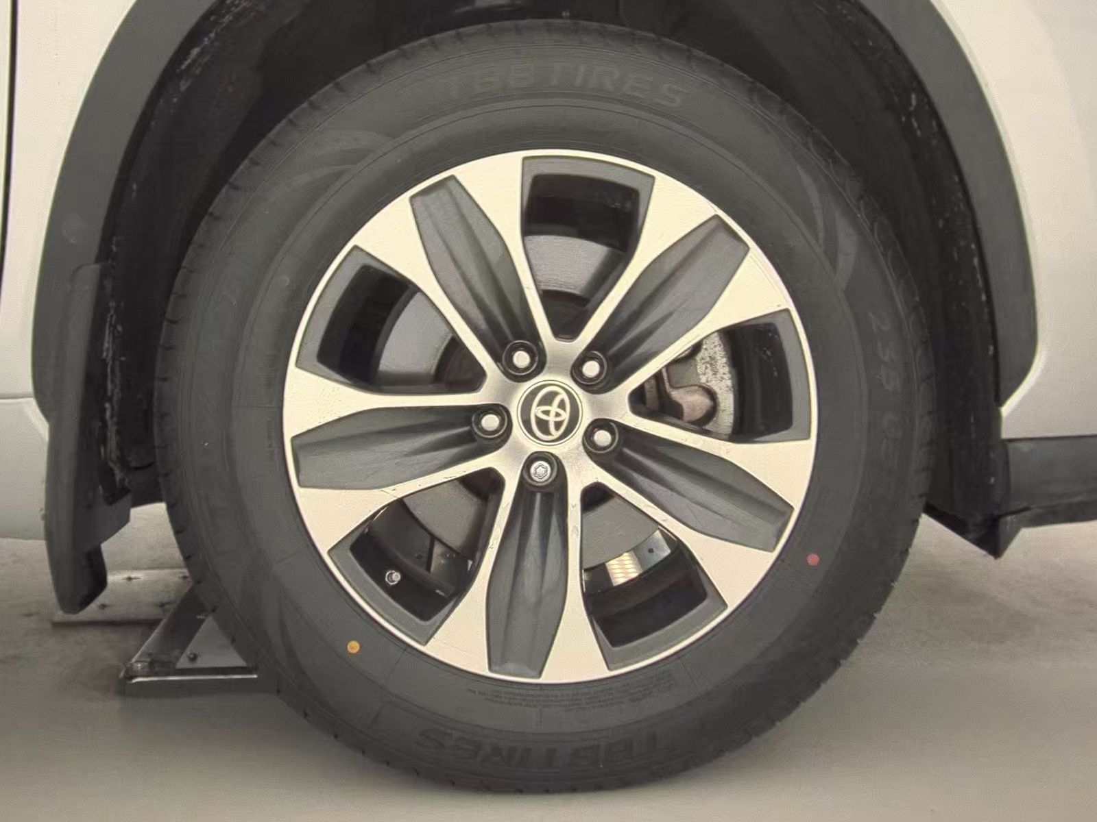 2022 Toyota Highlander XLE AWD