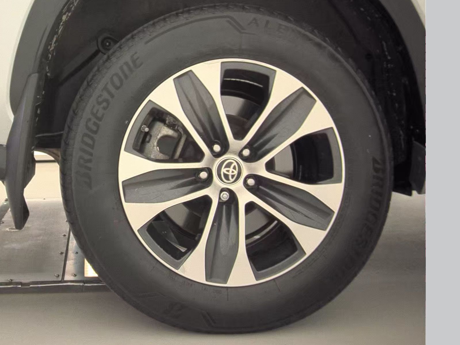 2022 Toyota Highlander XLE AWD