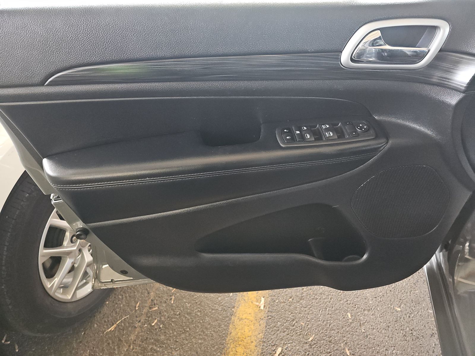 2022 Jeep Grand Cherokee Laredo X AWD