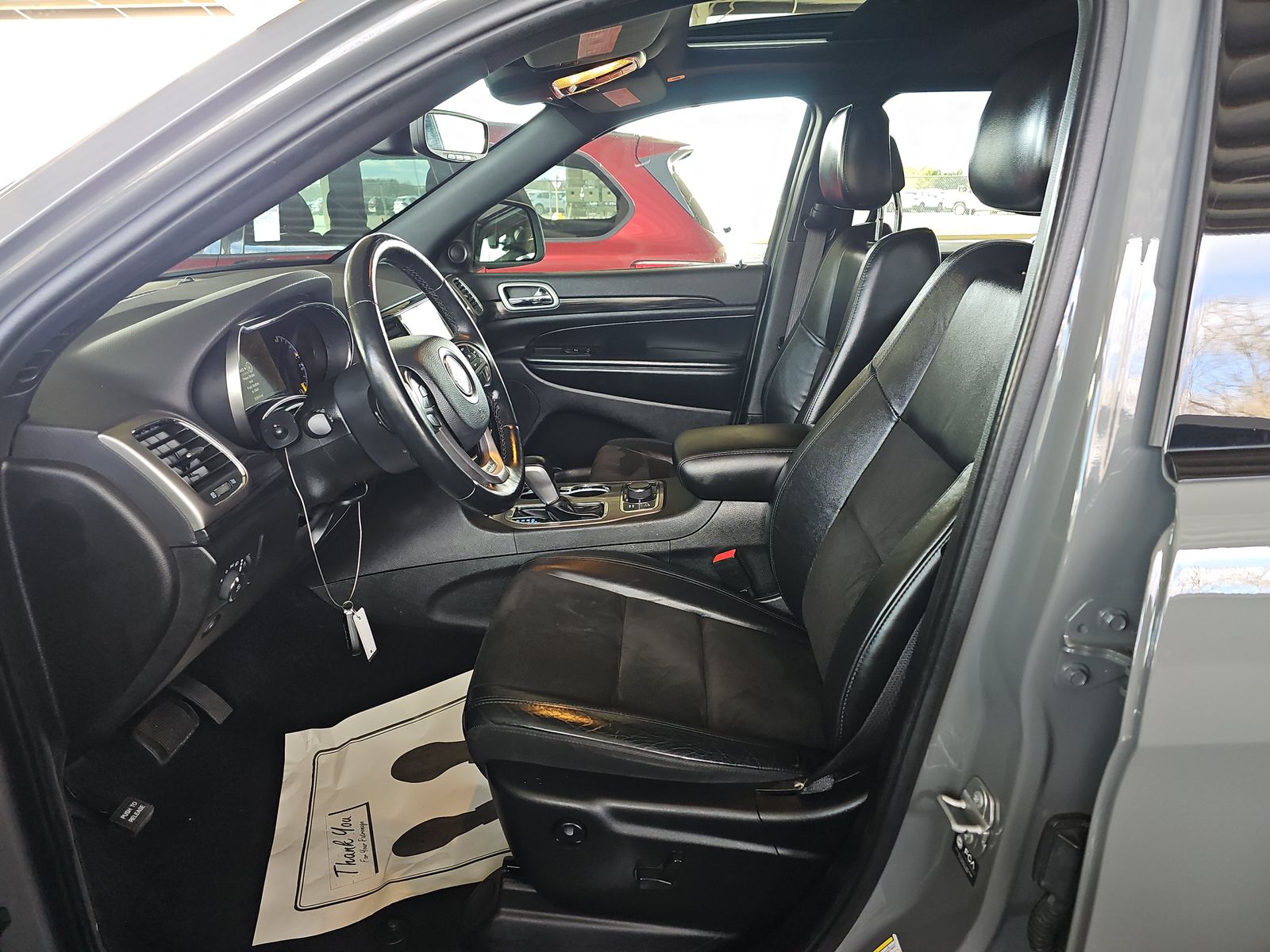 2022 Jeep Grand Cherokee Laredo X AWD