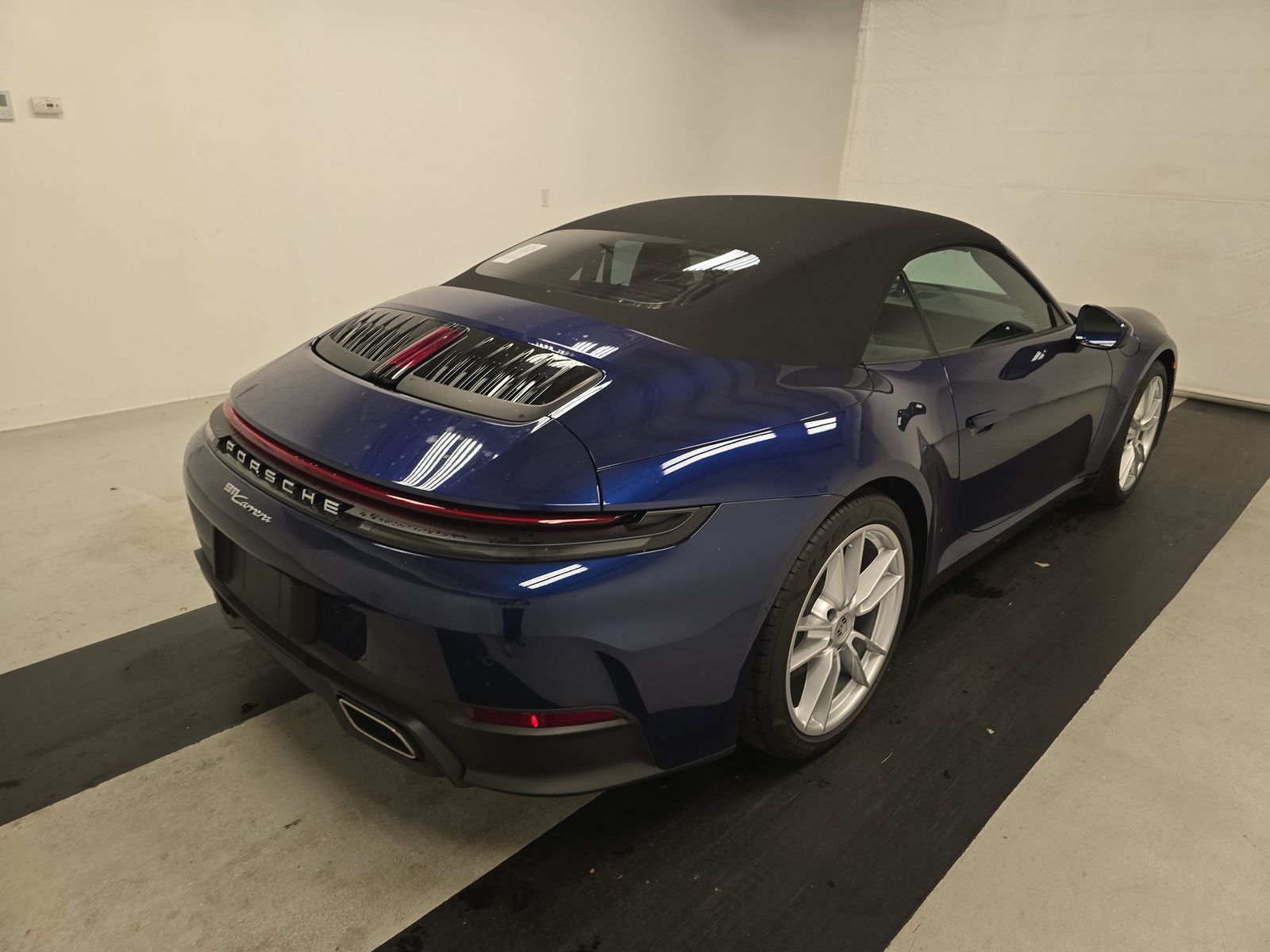 2025 Porsche 911 Carrera RWD