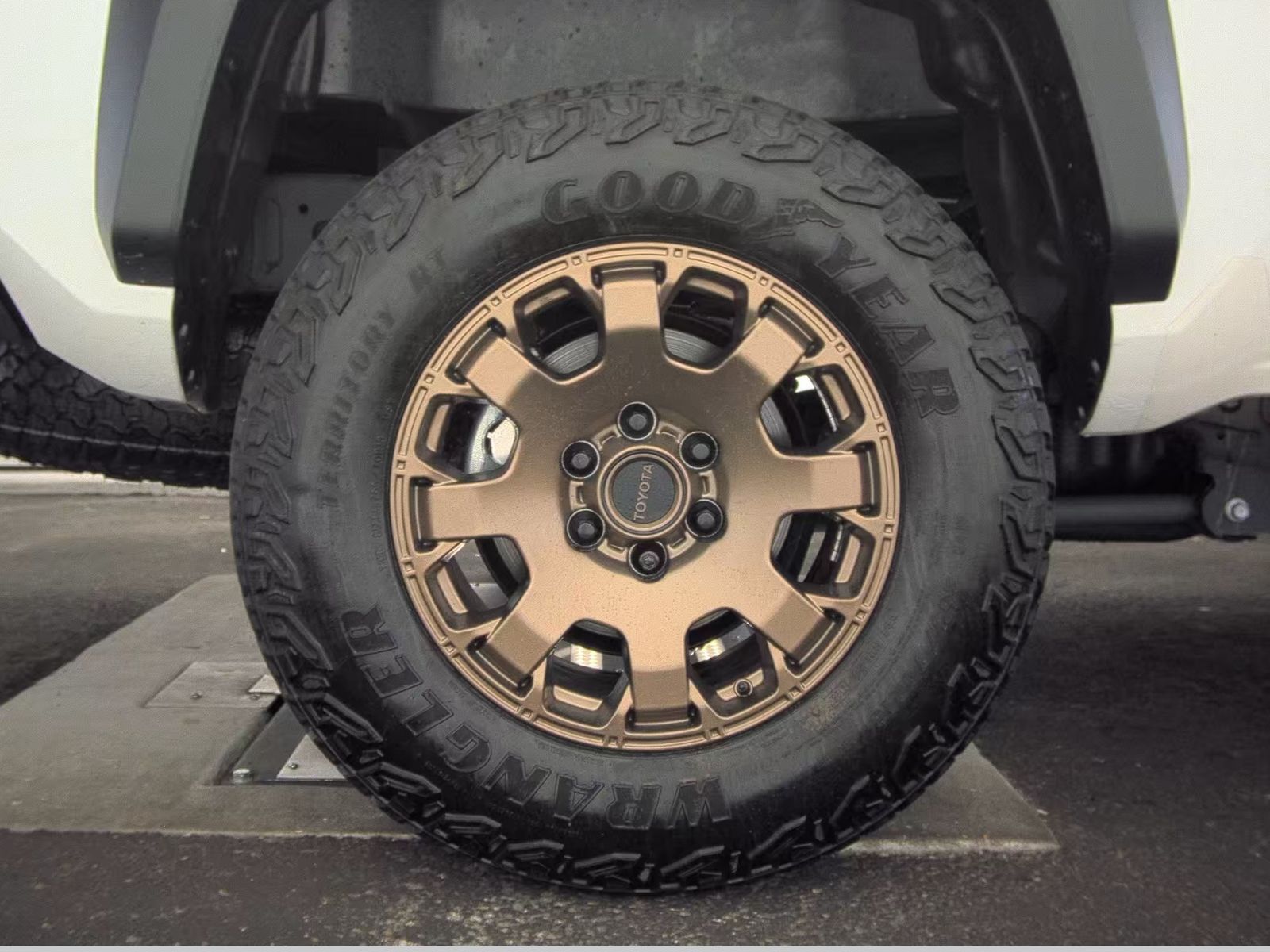 2025 Toyota Tacoma Hybrid Trailhunter AWD