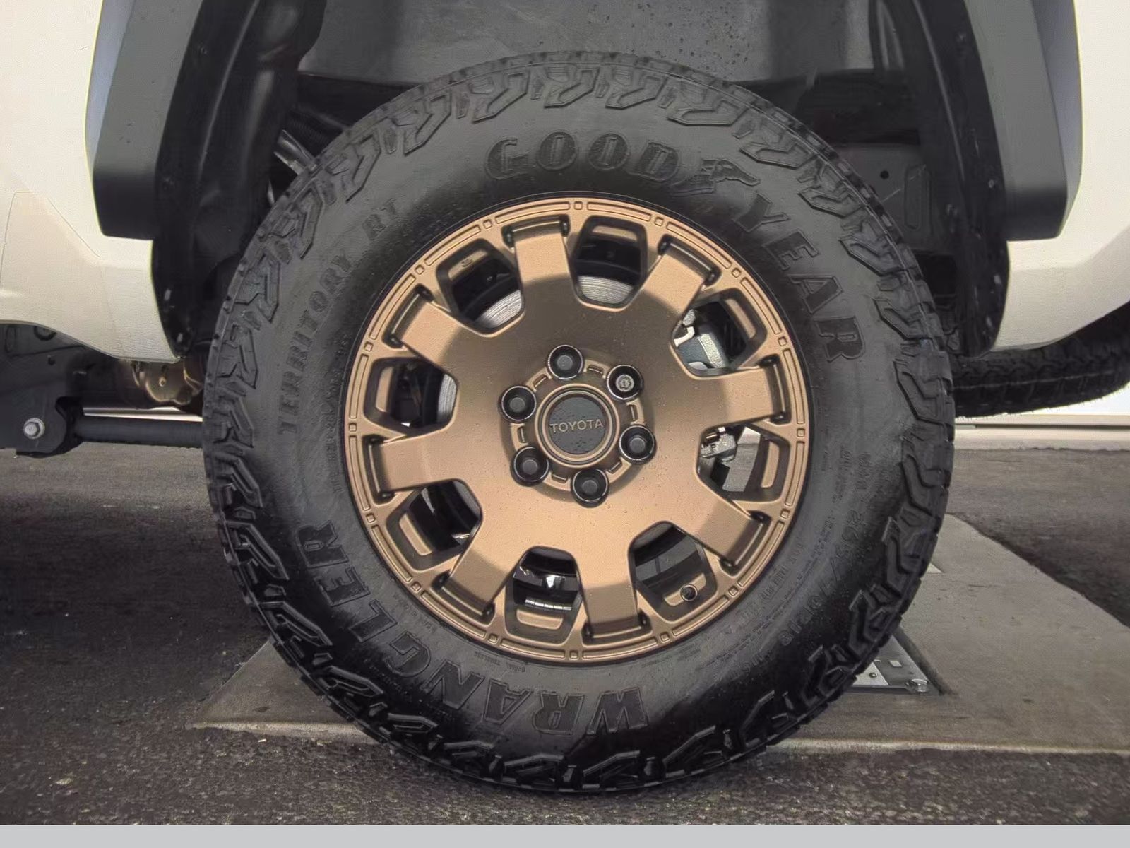 2025 Toyota Tacoma Hybrid Trailhunter AWD