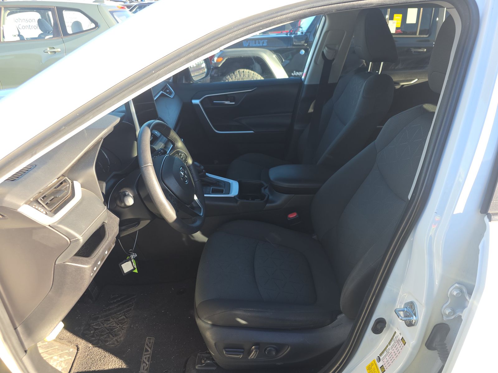 2024 Toyota RAV4 XLE AWD