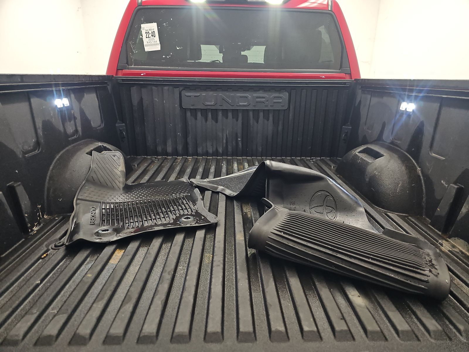 2025 Toyota Tundra SR5 AWD