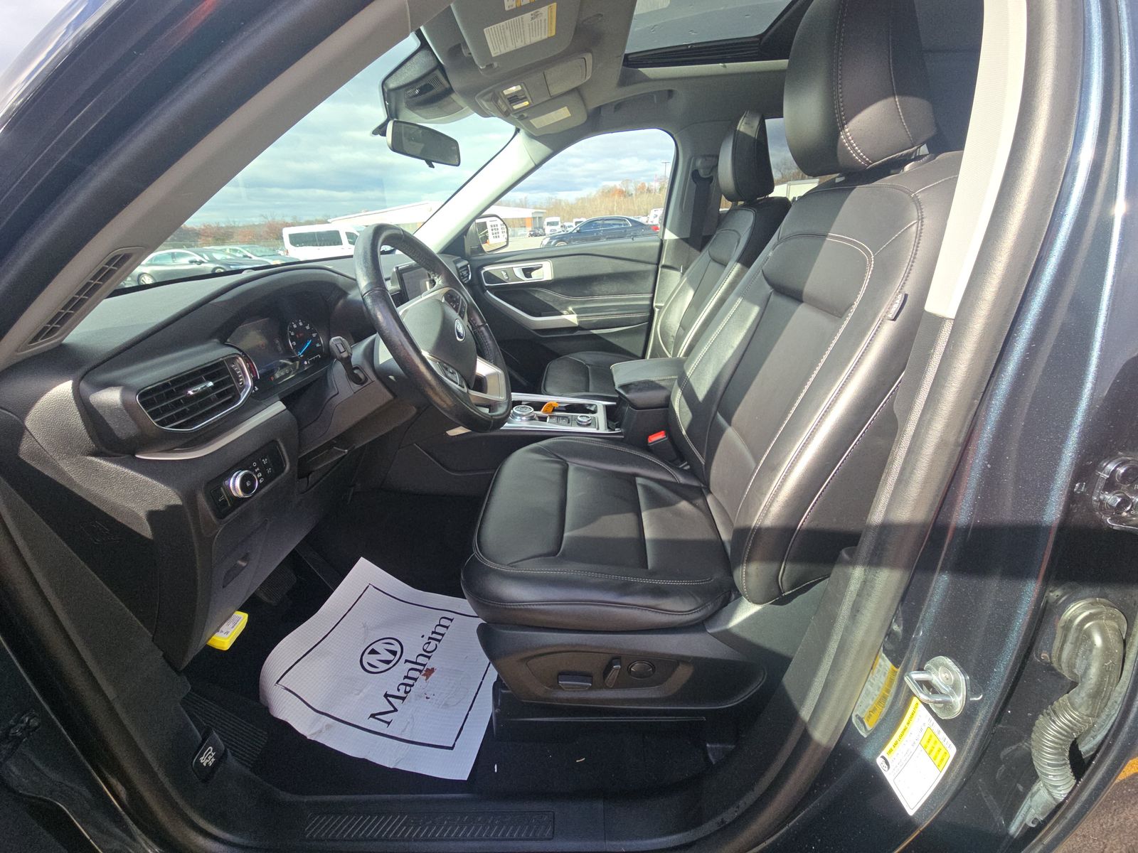 2023 Ford Explorer XLT AWD