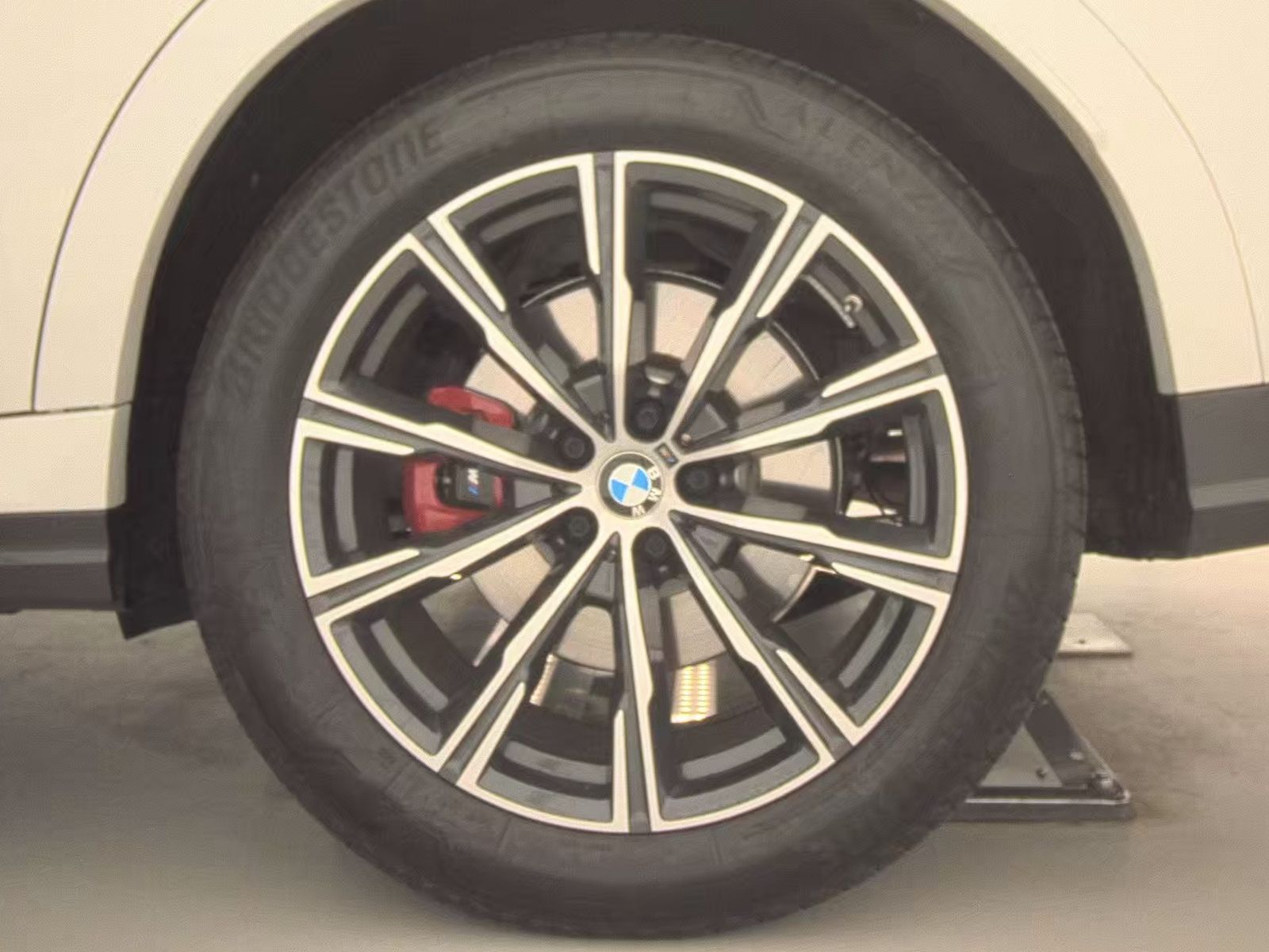 2024 BMW X6 xDrive40i AWD