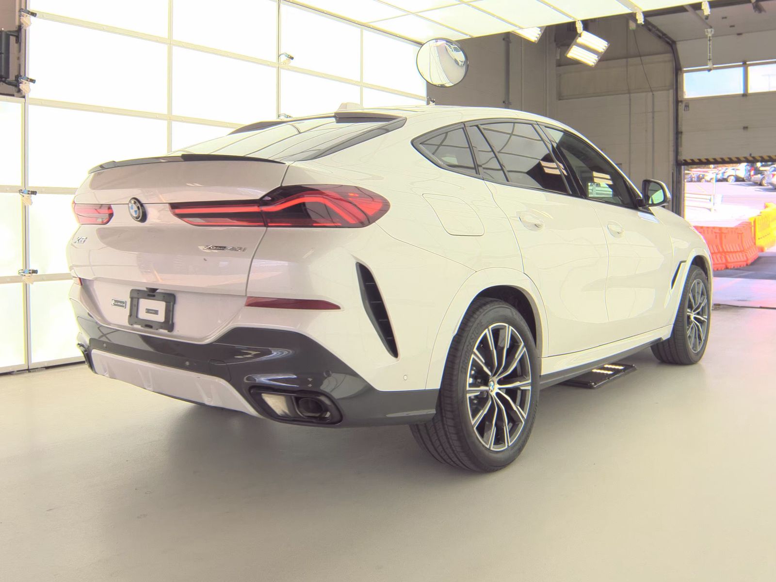 2024 BMW X6 xDrive40i AWD