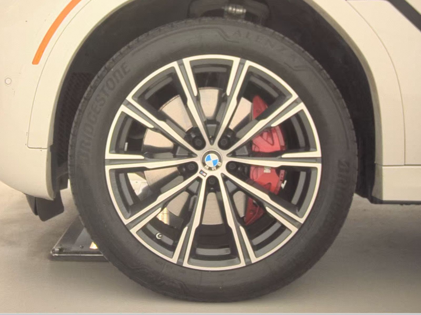 2024 BMW X6 xDrive40i AWD