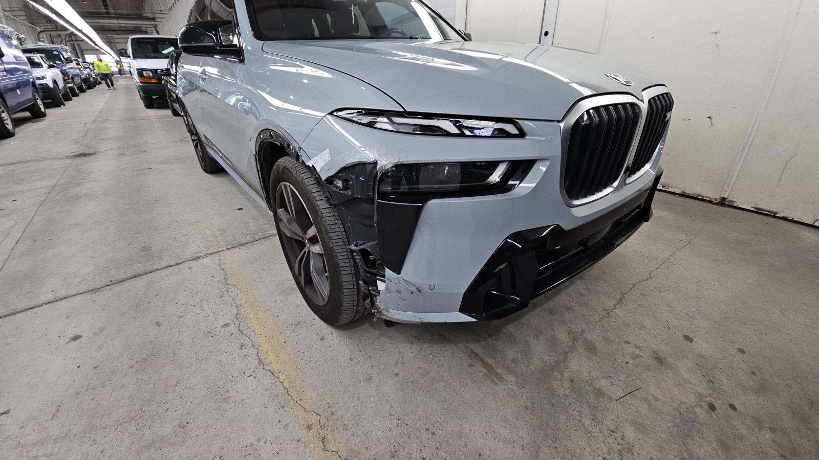 2024 BMW X7 M60i AWD