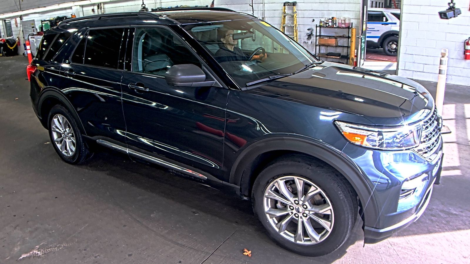 2023 Ford Explorer XLT AWD