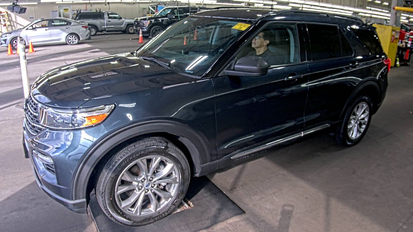 2023 Ford Explorer XLT AWD