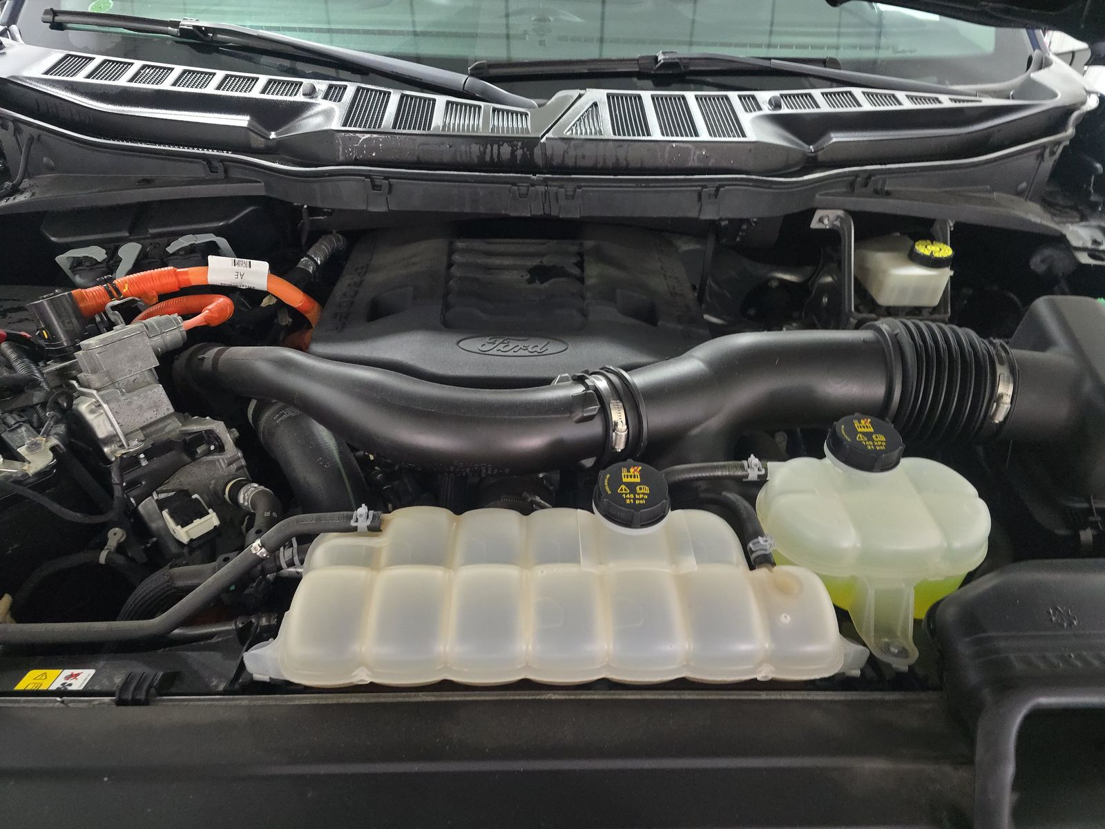 2022 Ford F-150 Hybrid Lariat AWD