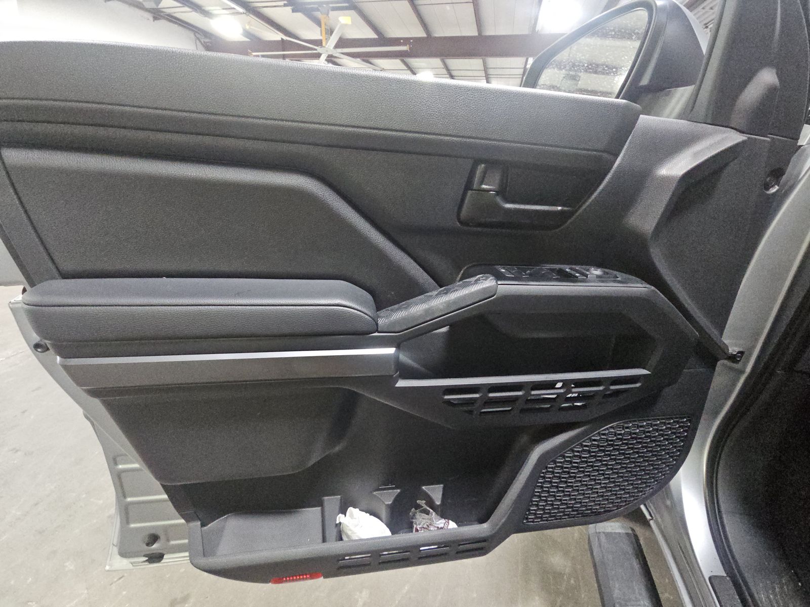 2025 Toyota Tacoma SR5 RWD