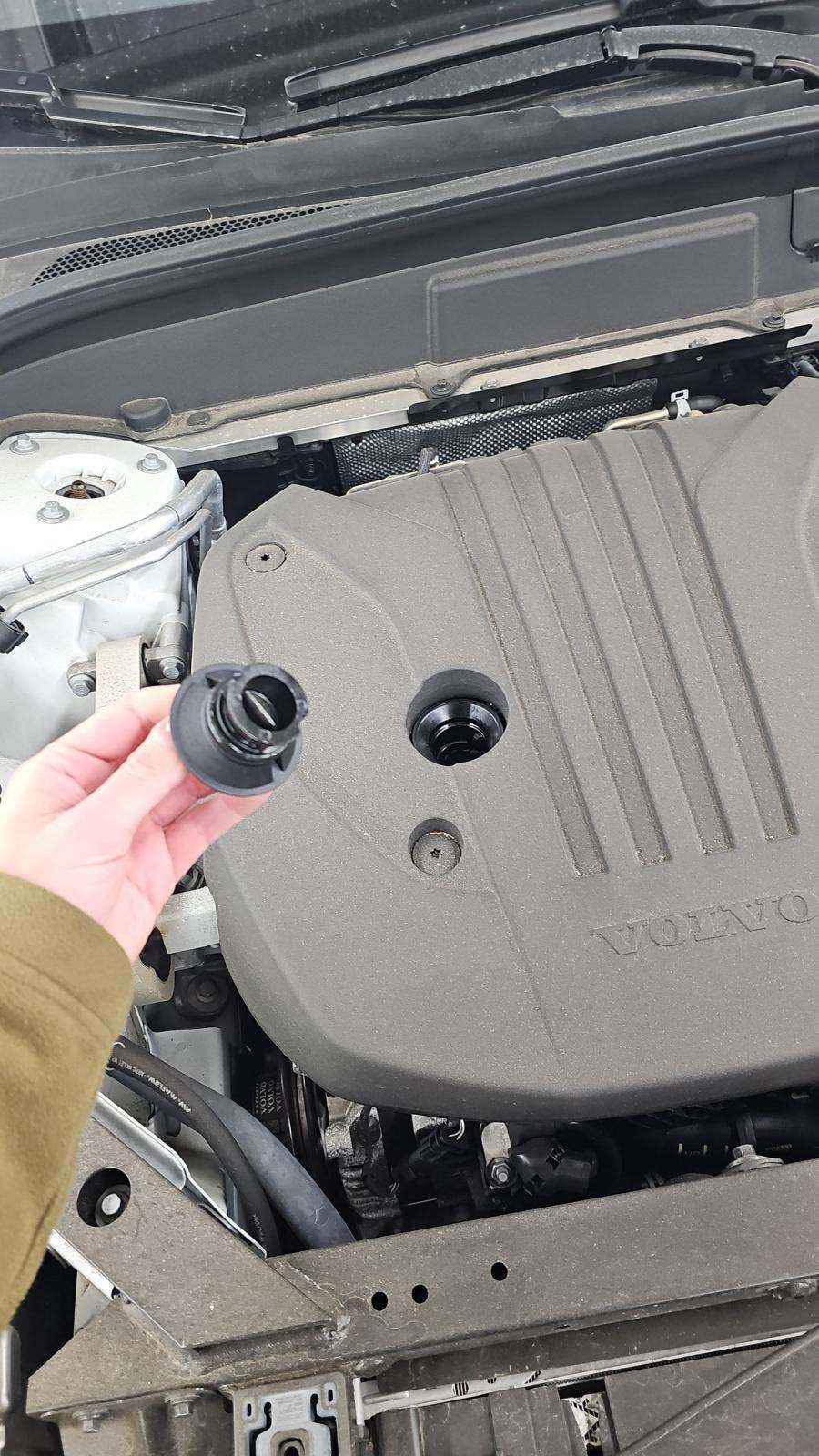 2024 Volvo XC60 B5 Ultimate AWD