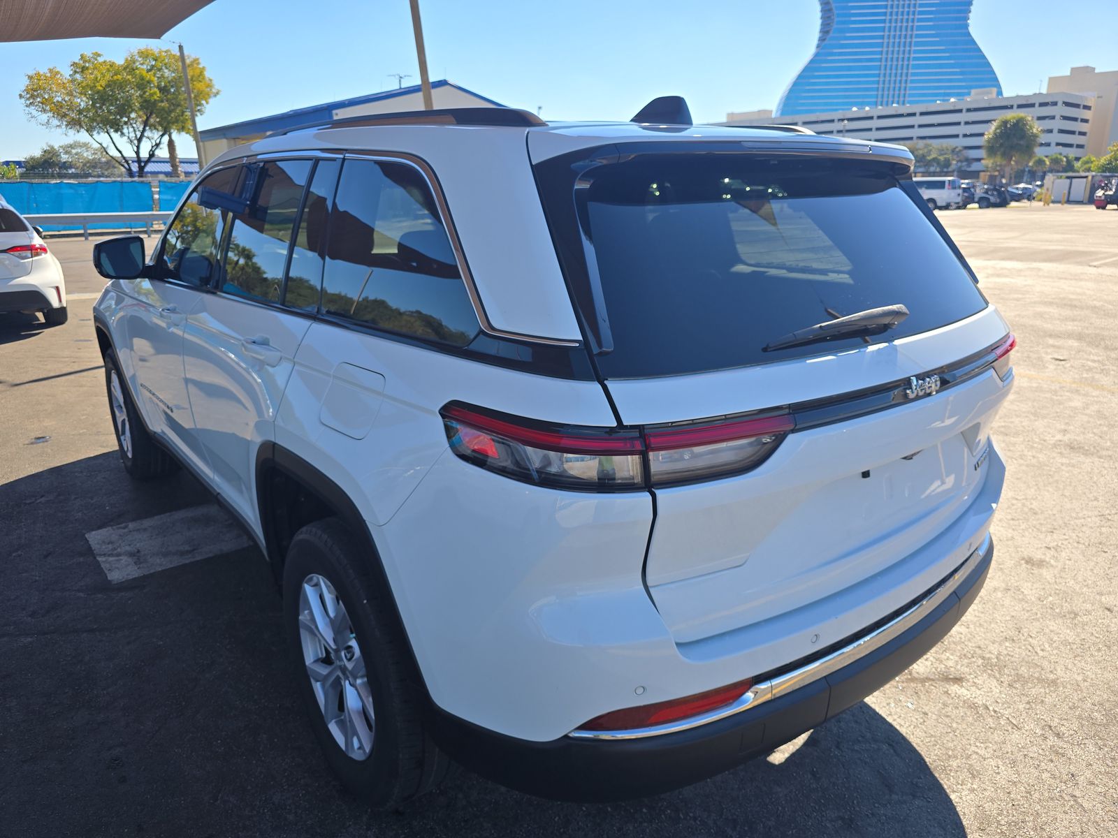 2022 Jeep Grand Cherokee Limited RWD