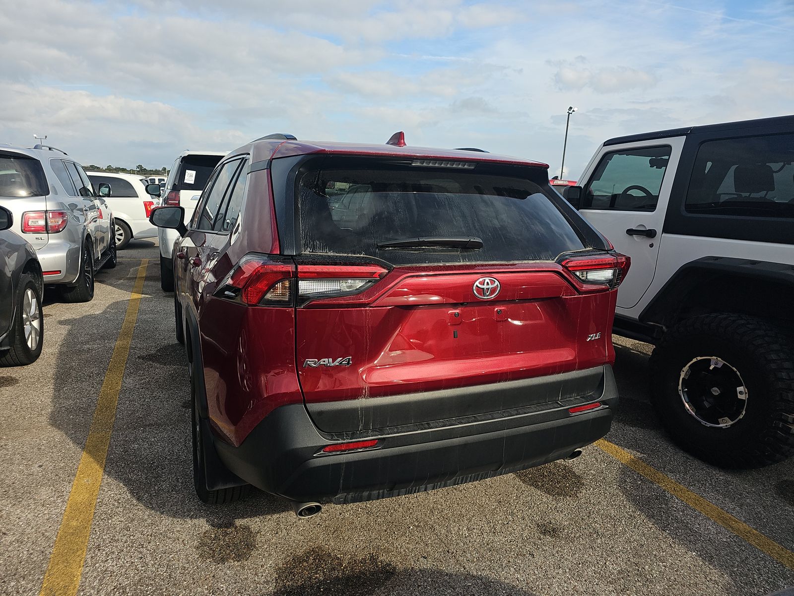 2025 Toyota RAV4 XLE FWD