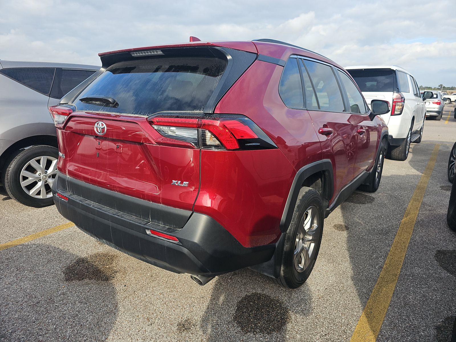2025 Toyota RAV4 XLE FWD