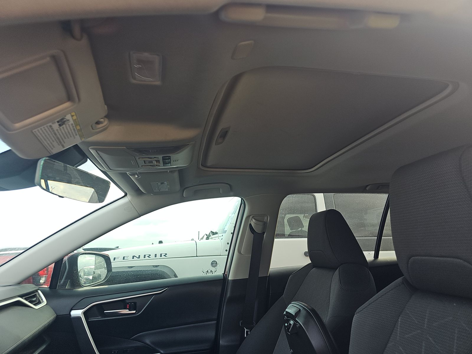 2025 Toyota RAV4 XLE FWD