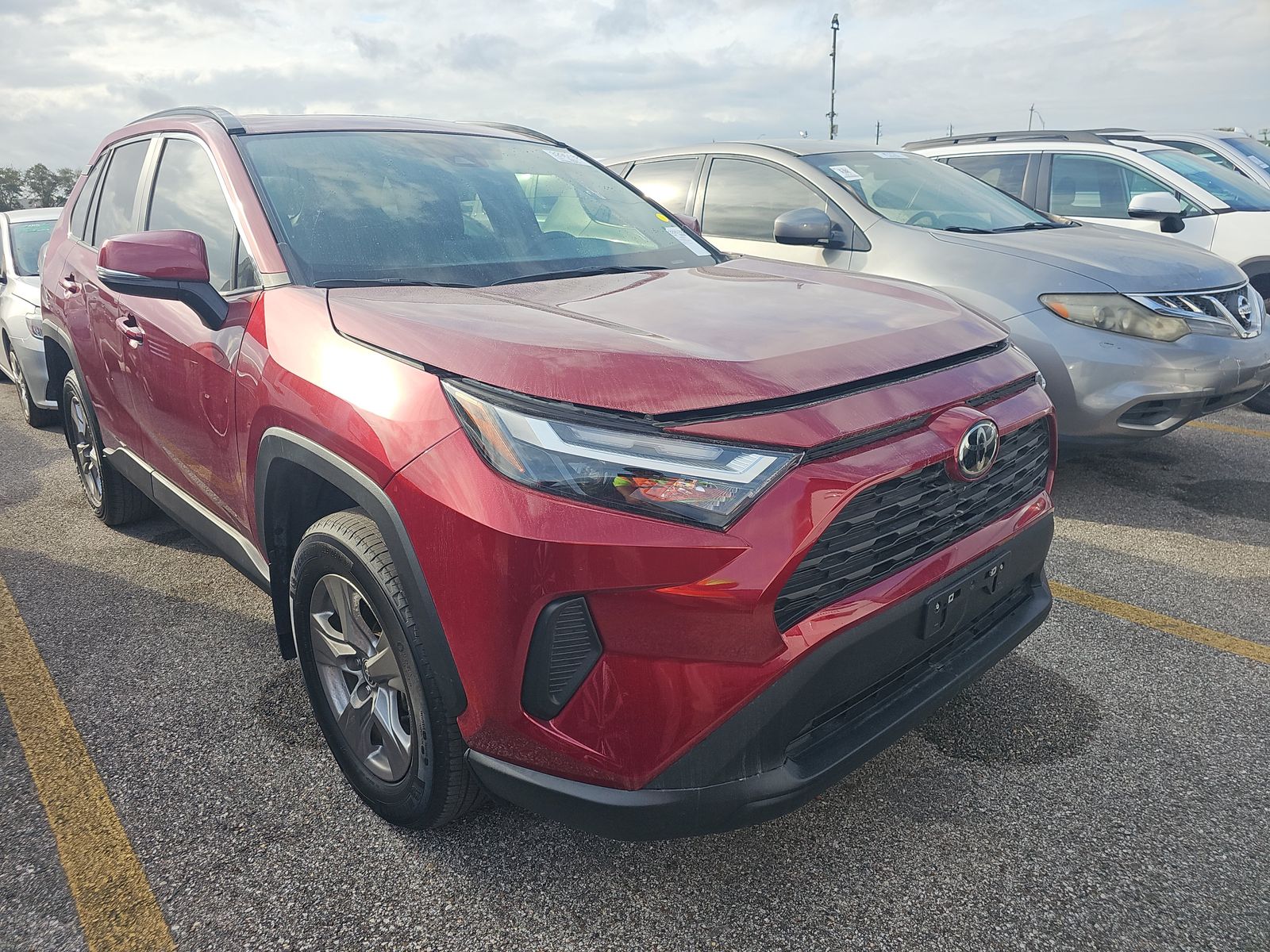 2025 Toyota RAV4 XLE FWD