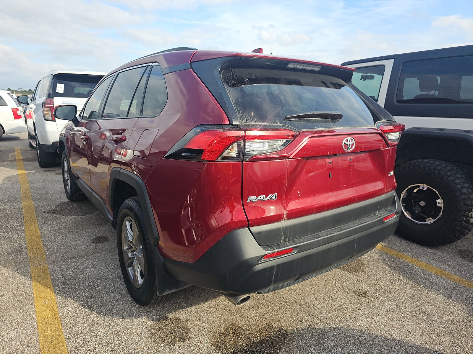 2025 Toyota RAV4 XLE FWD
