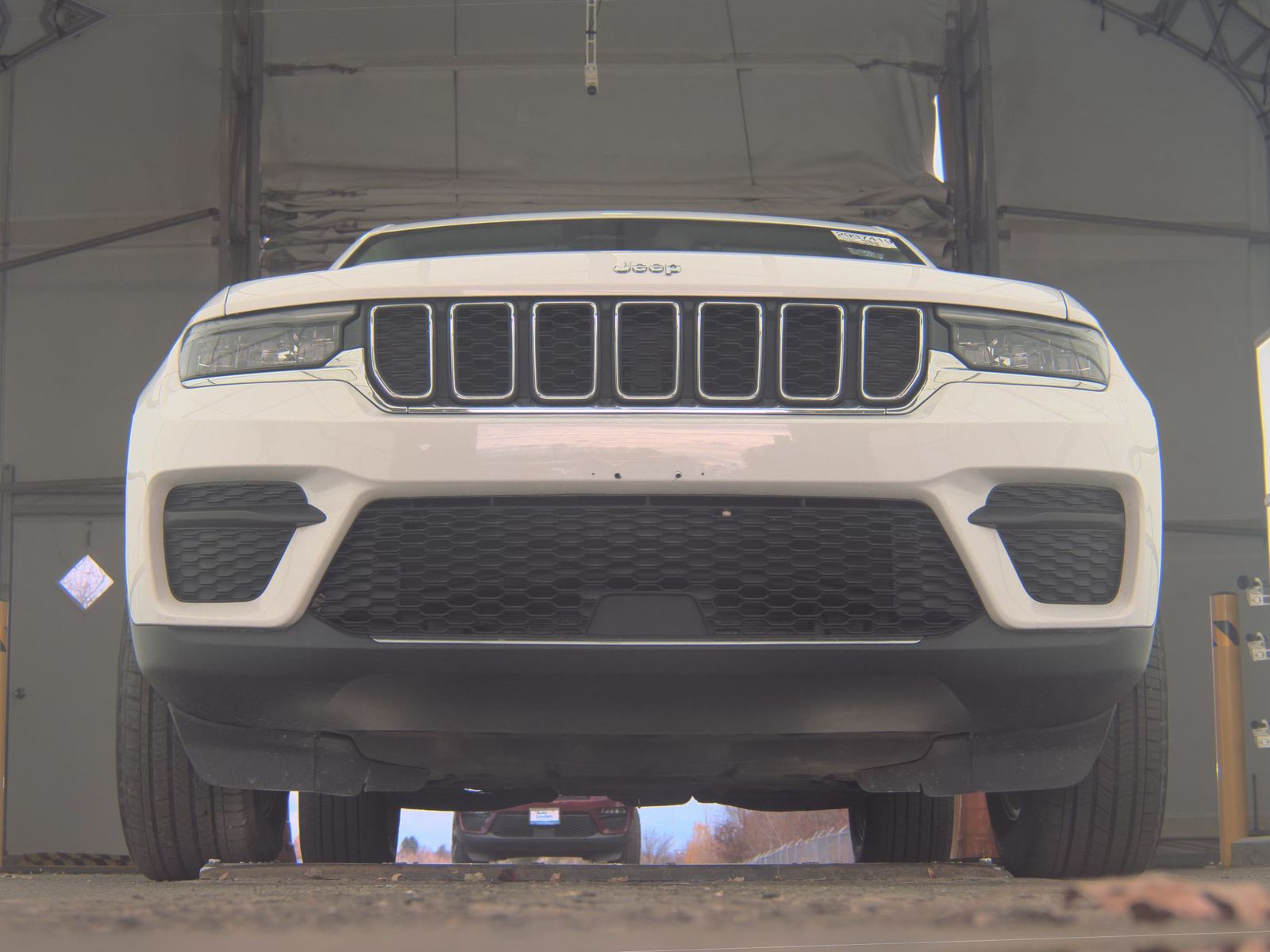 2023 Jeep Grand Cherokee Laredo AWD