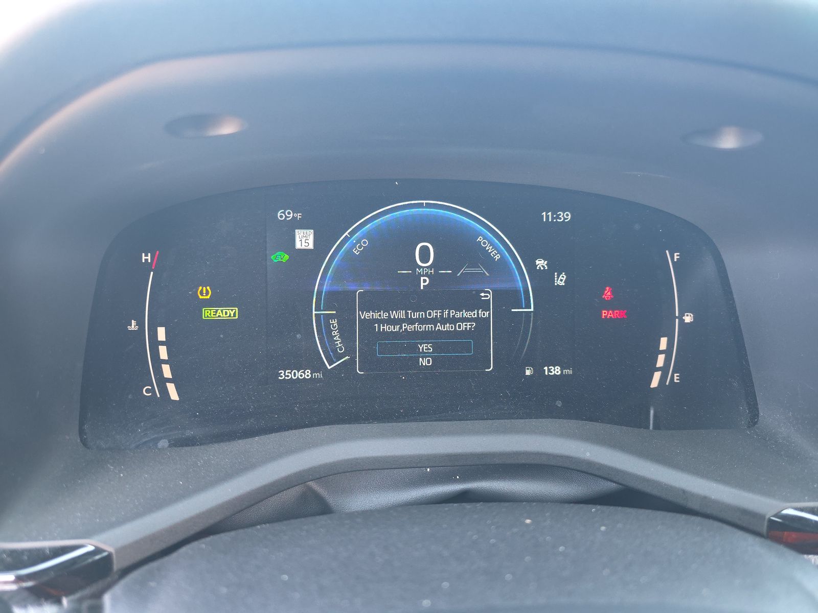 2025 Toyota Camry SE FWD