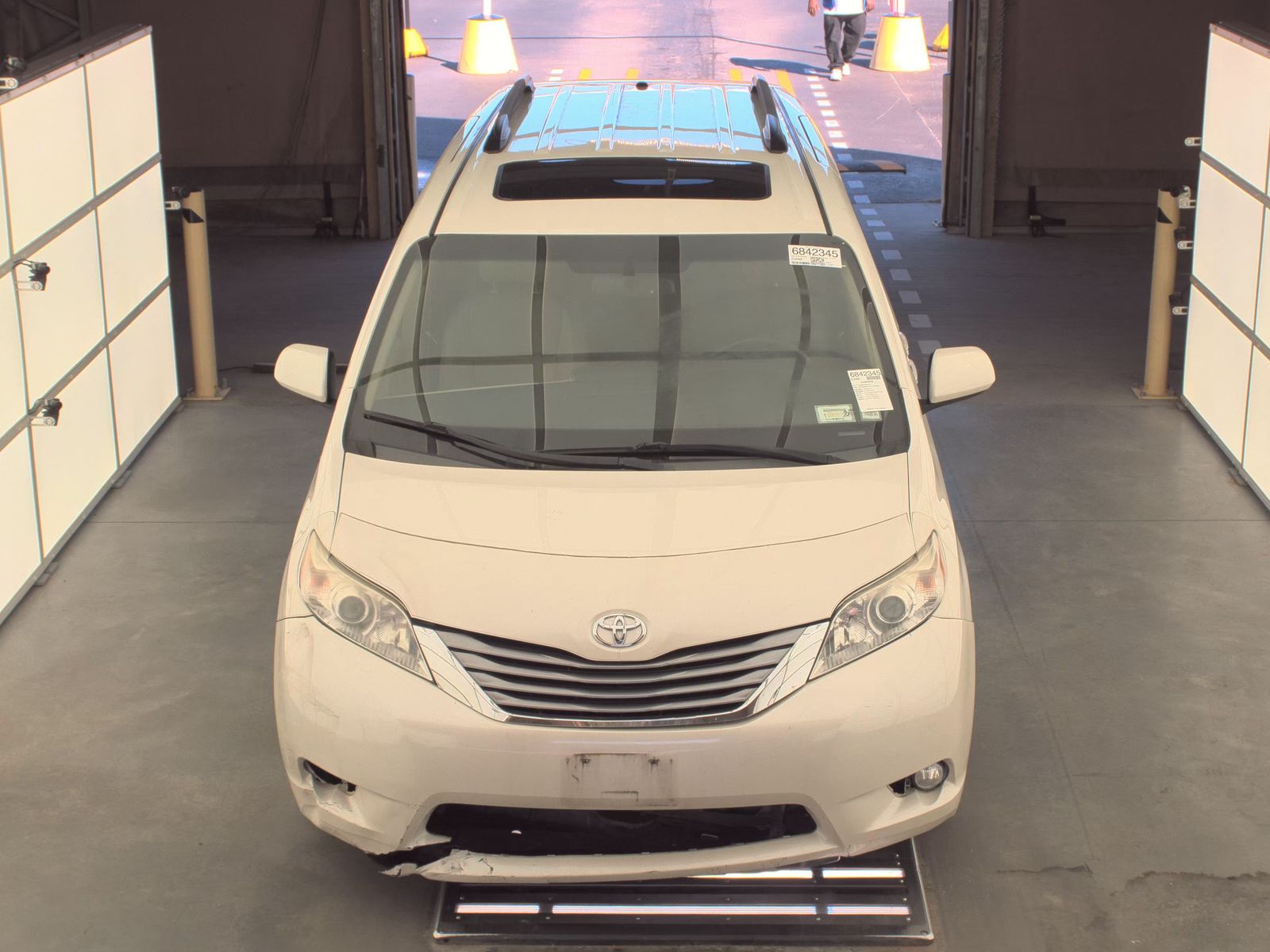 2017 Toyota Sienna XLE Premium AWD