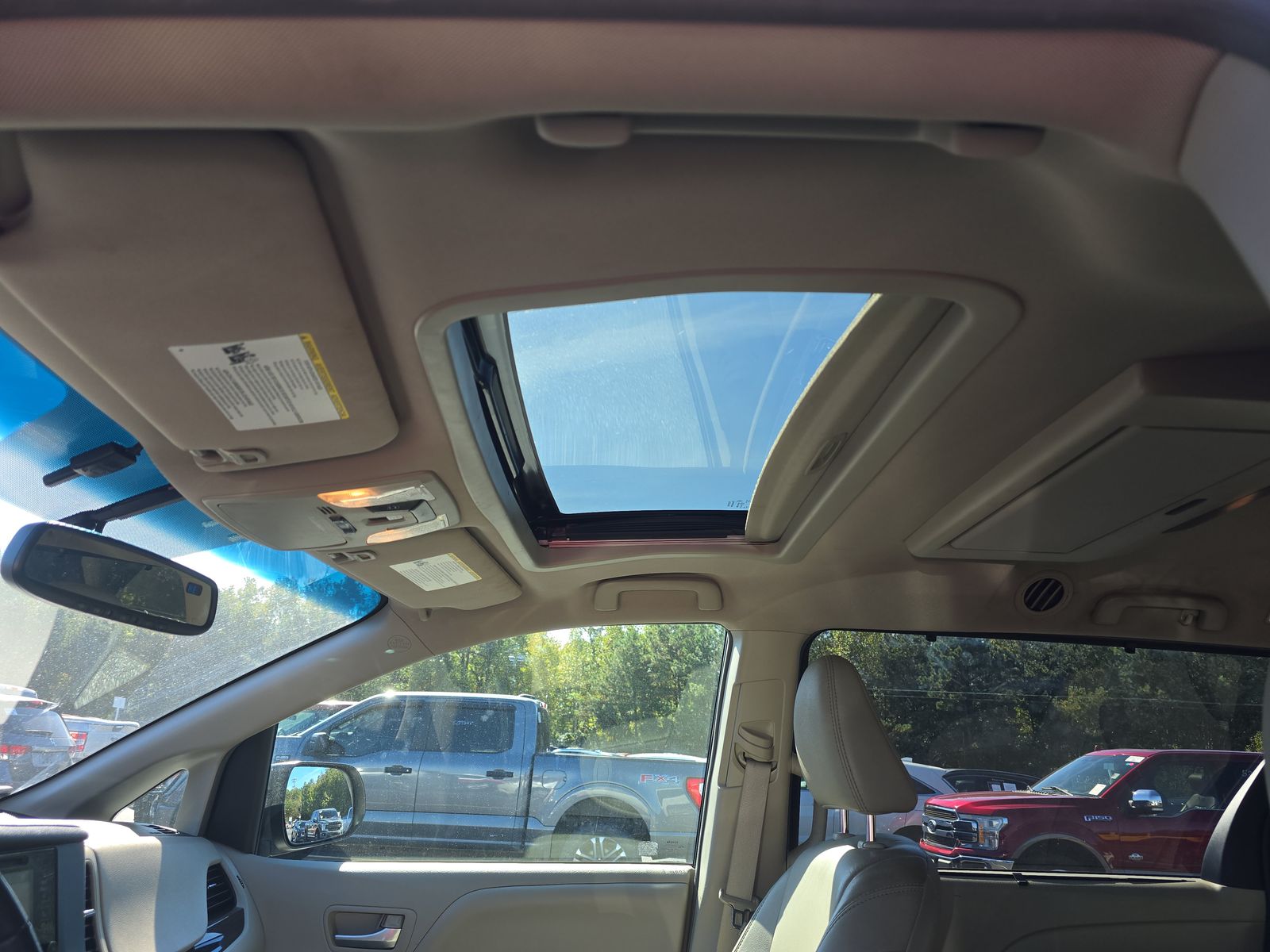 2017 Toyota Sienna XLE Premium AWD