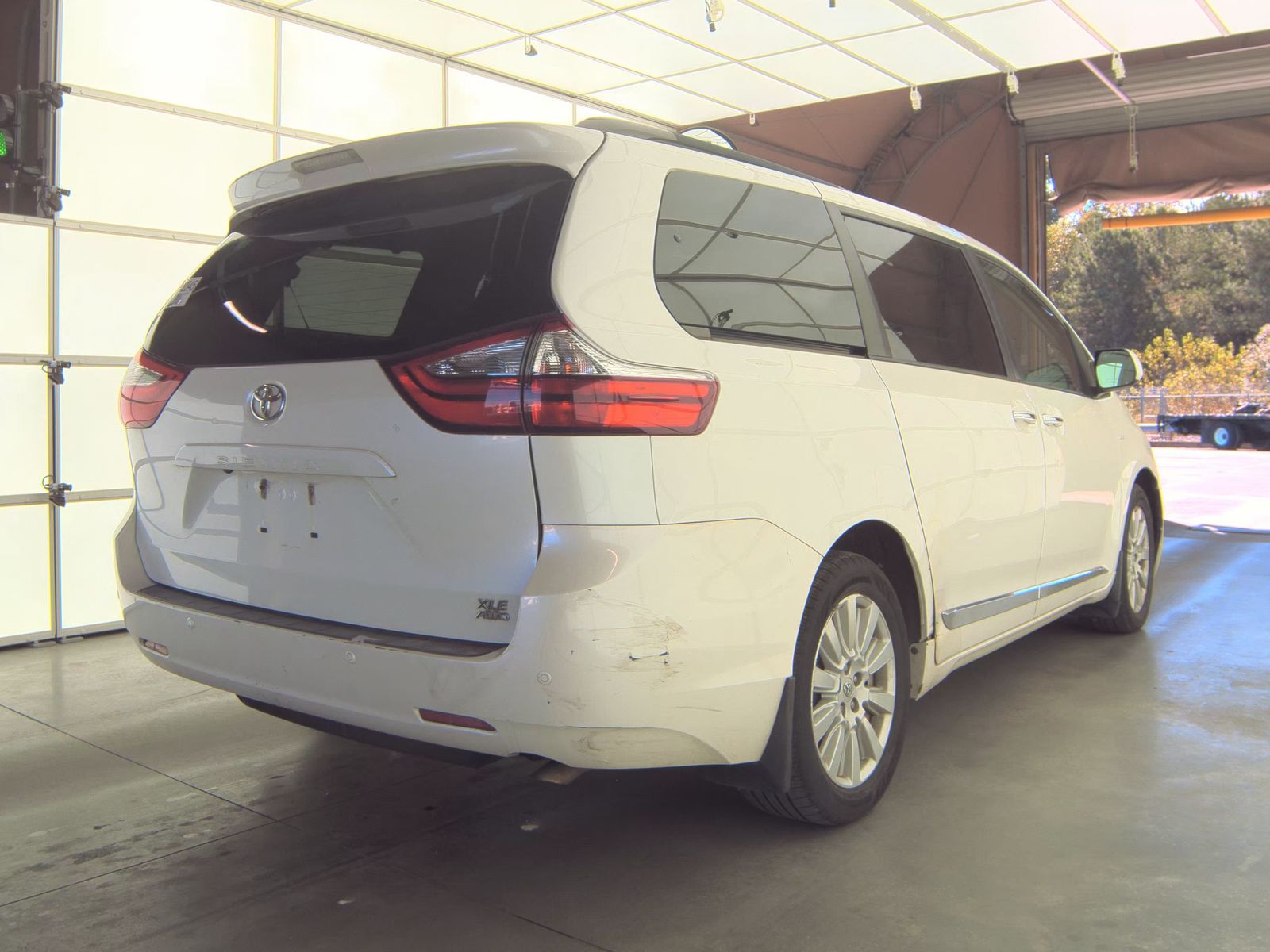 2017 Toyota Sienna XLE Premium AWD