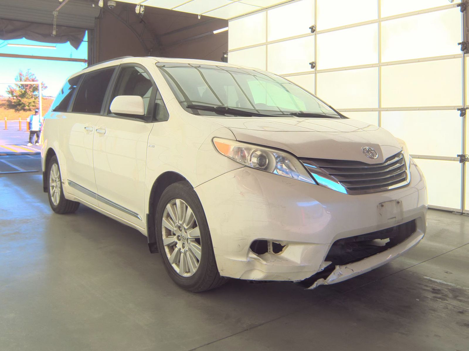 2017 Toyota Sienna XLE Premium AWD