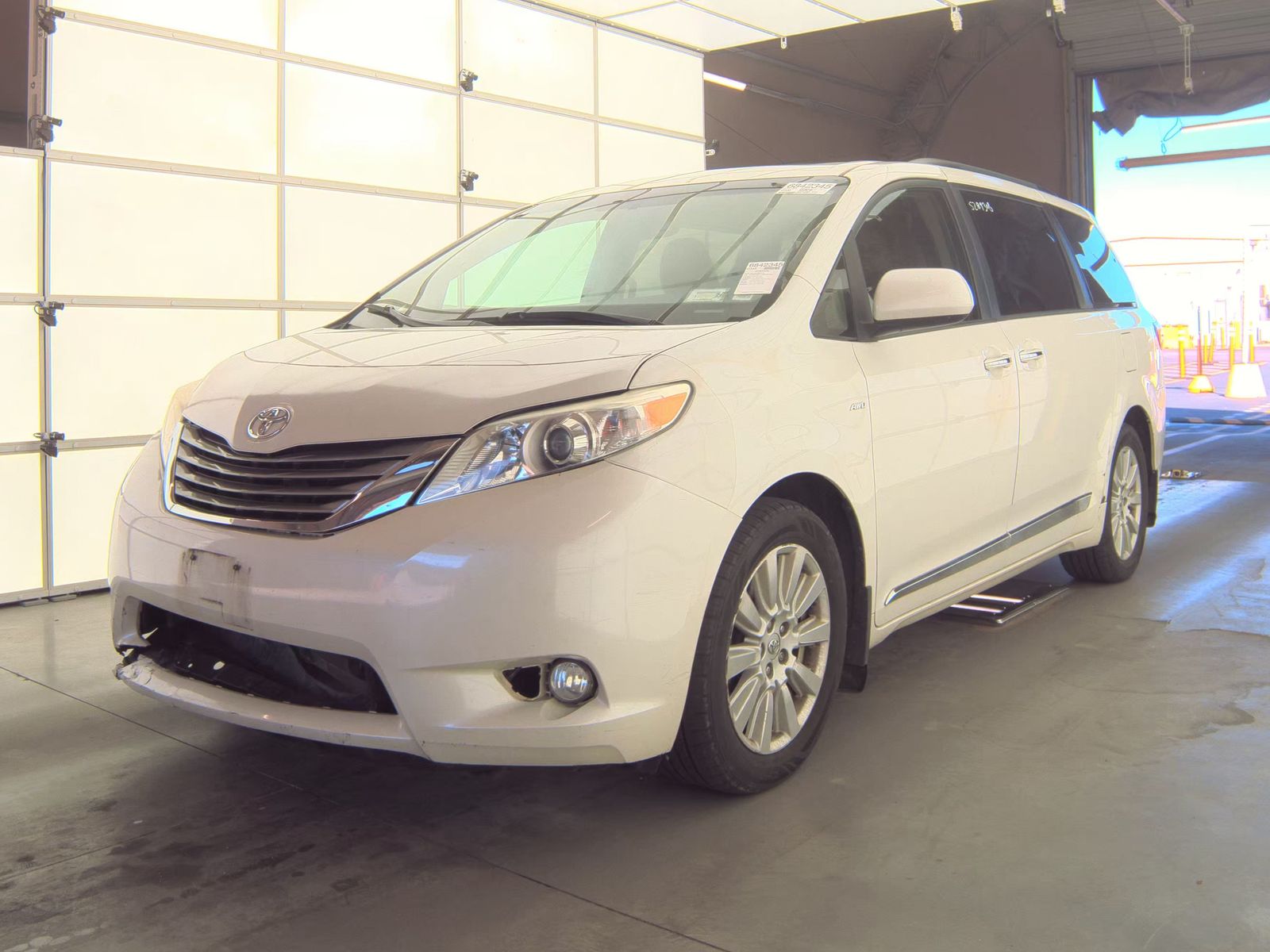 2017 Toyota Sienna XLE Premium AWD