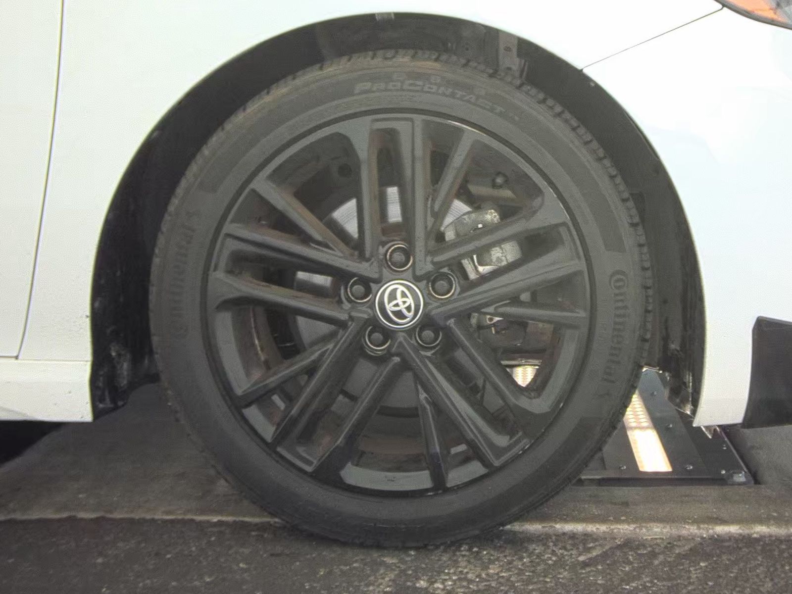 2025 Toyota Camry SE FWD