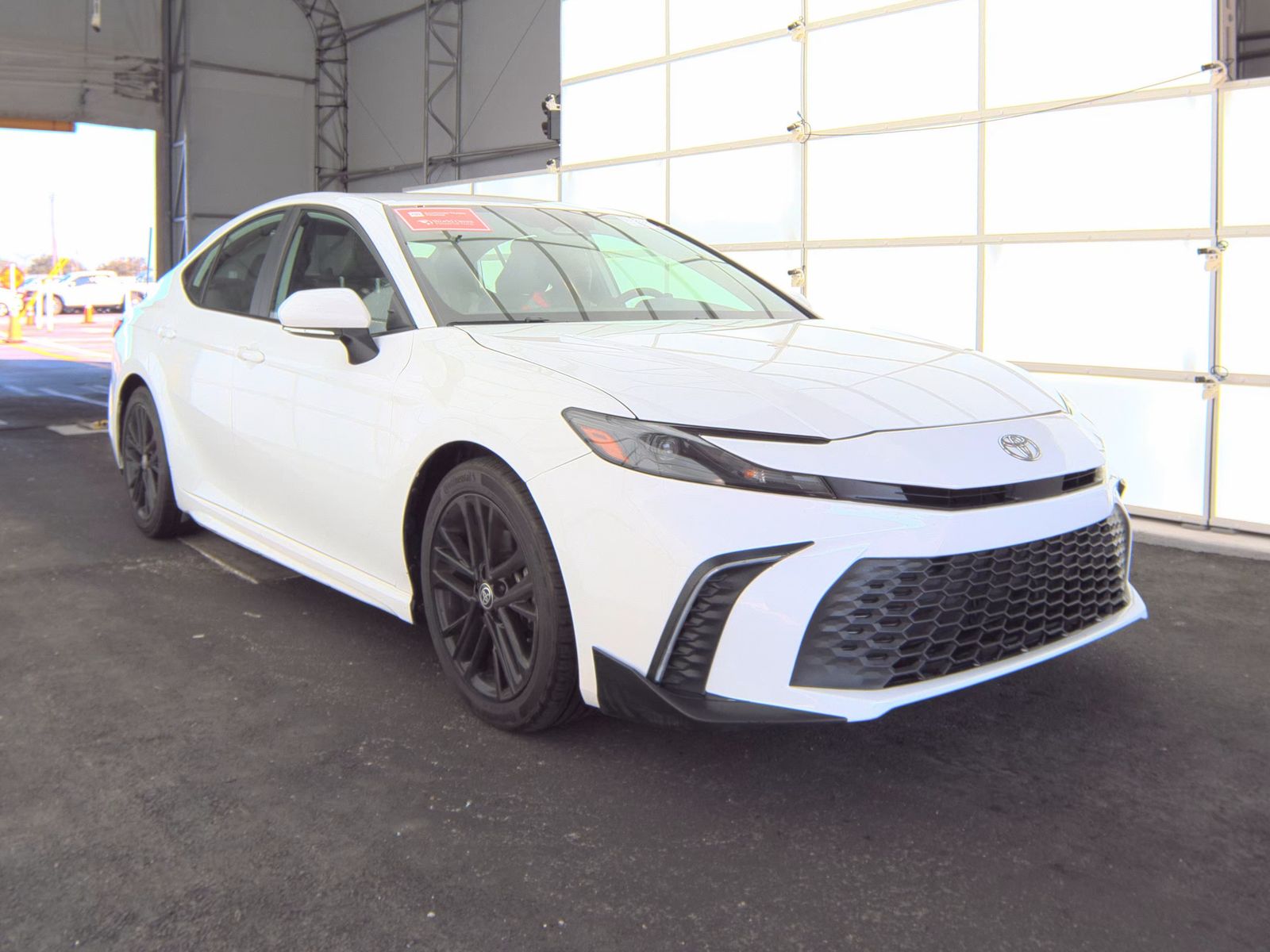 2025 Toyota Camry SE FWD