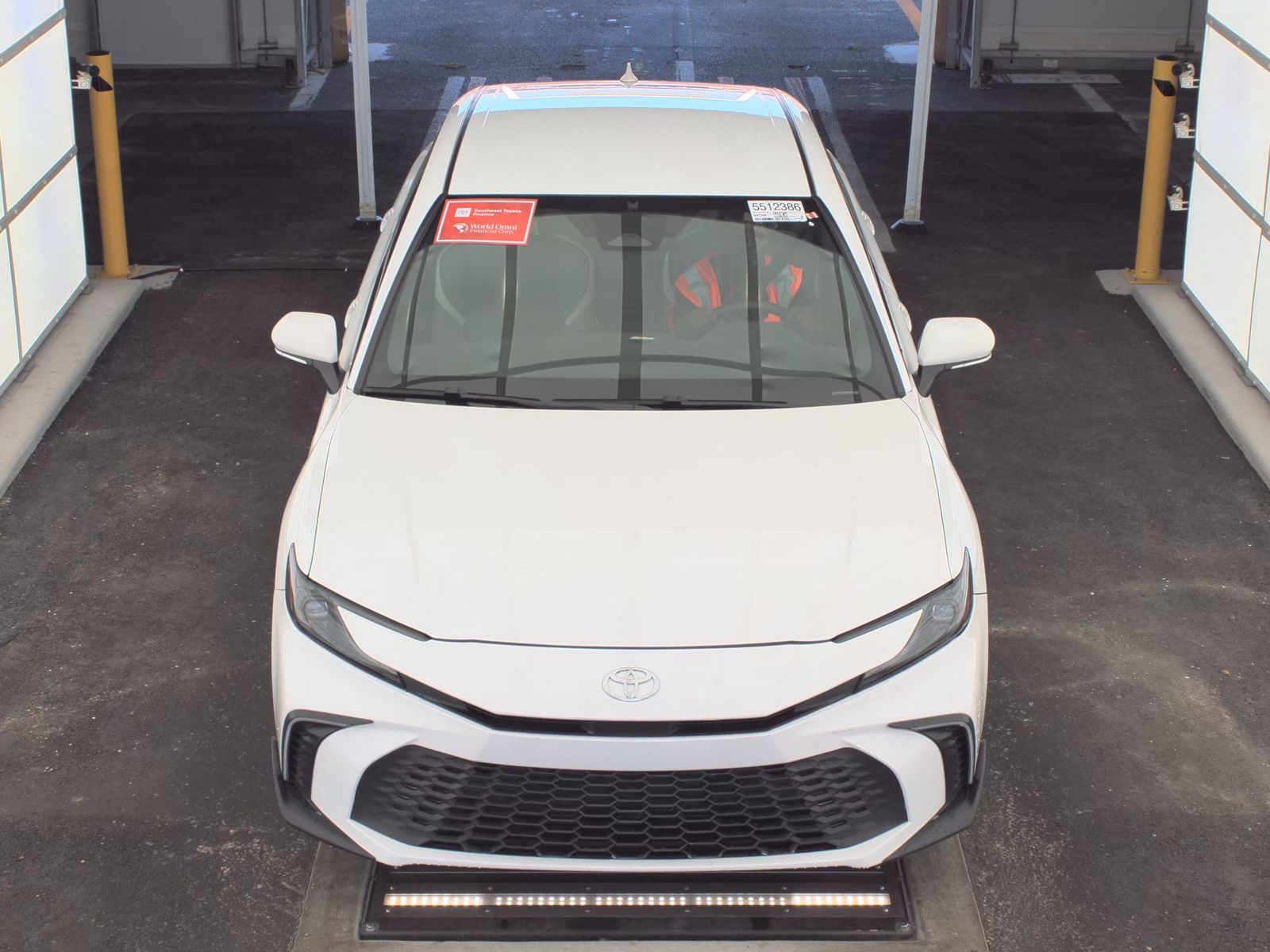 2025 Toyota Camry SE FWD