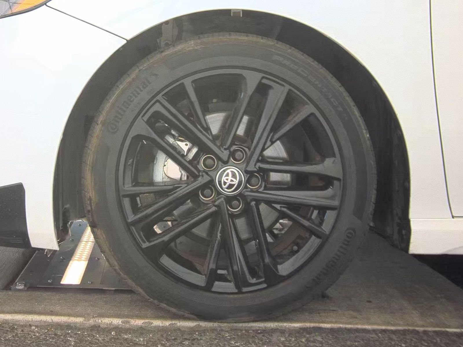 2025 Toyota Camry SE FWD