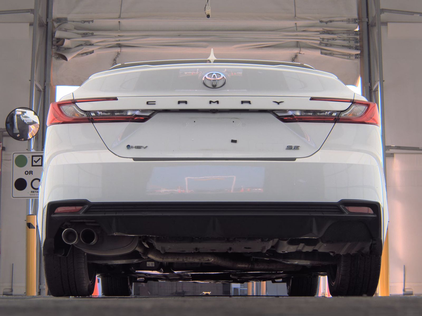 2025 Toyota Camry SE FWD