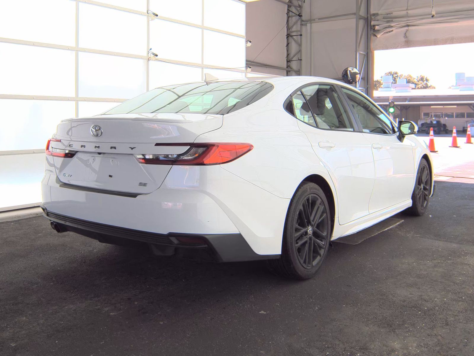 2025 Toyota Camry SE FWD