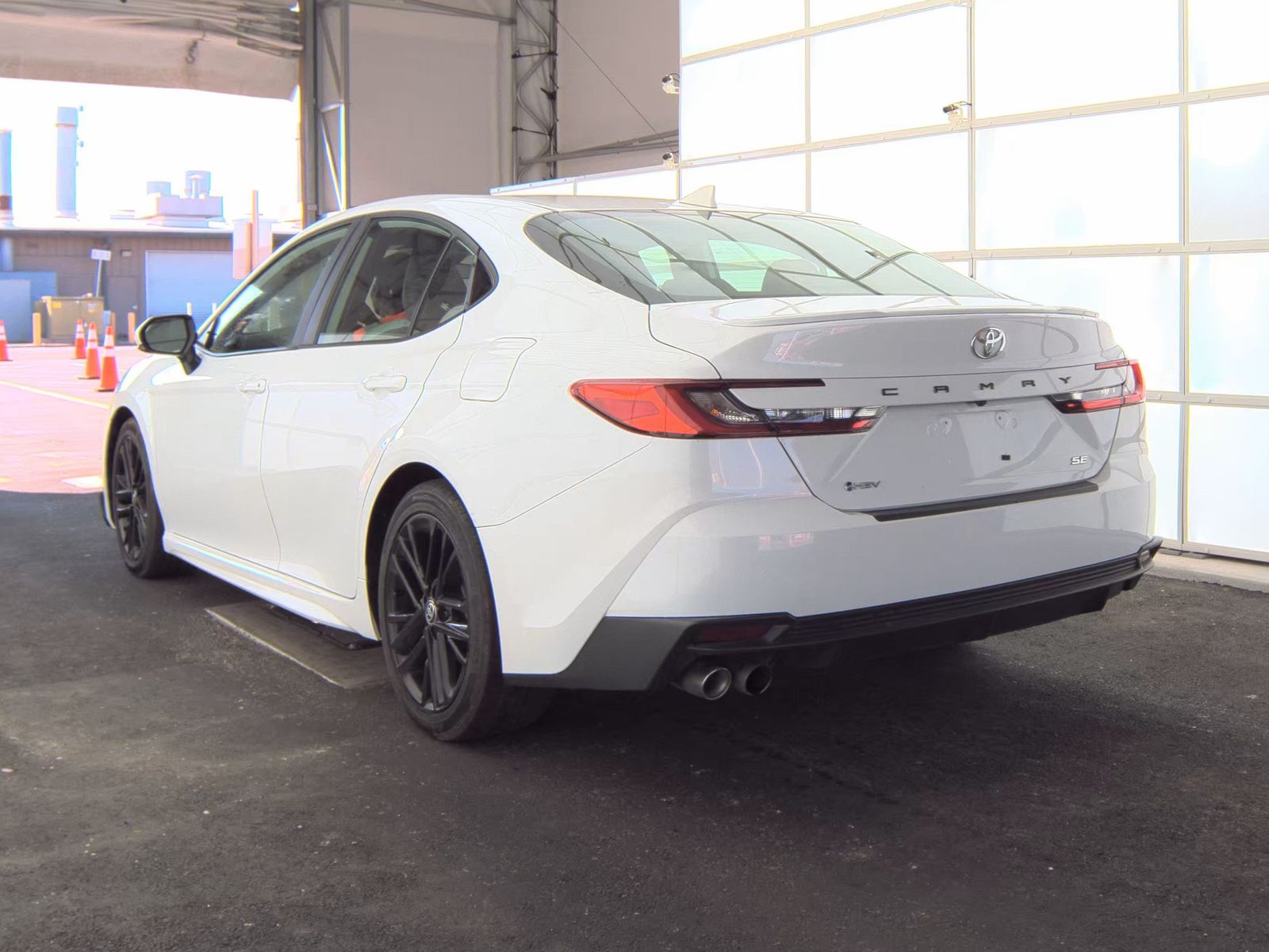 2025 Toyota Camry SE FWD