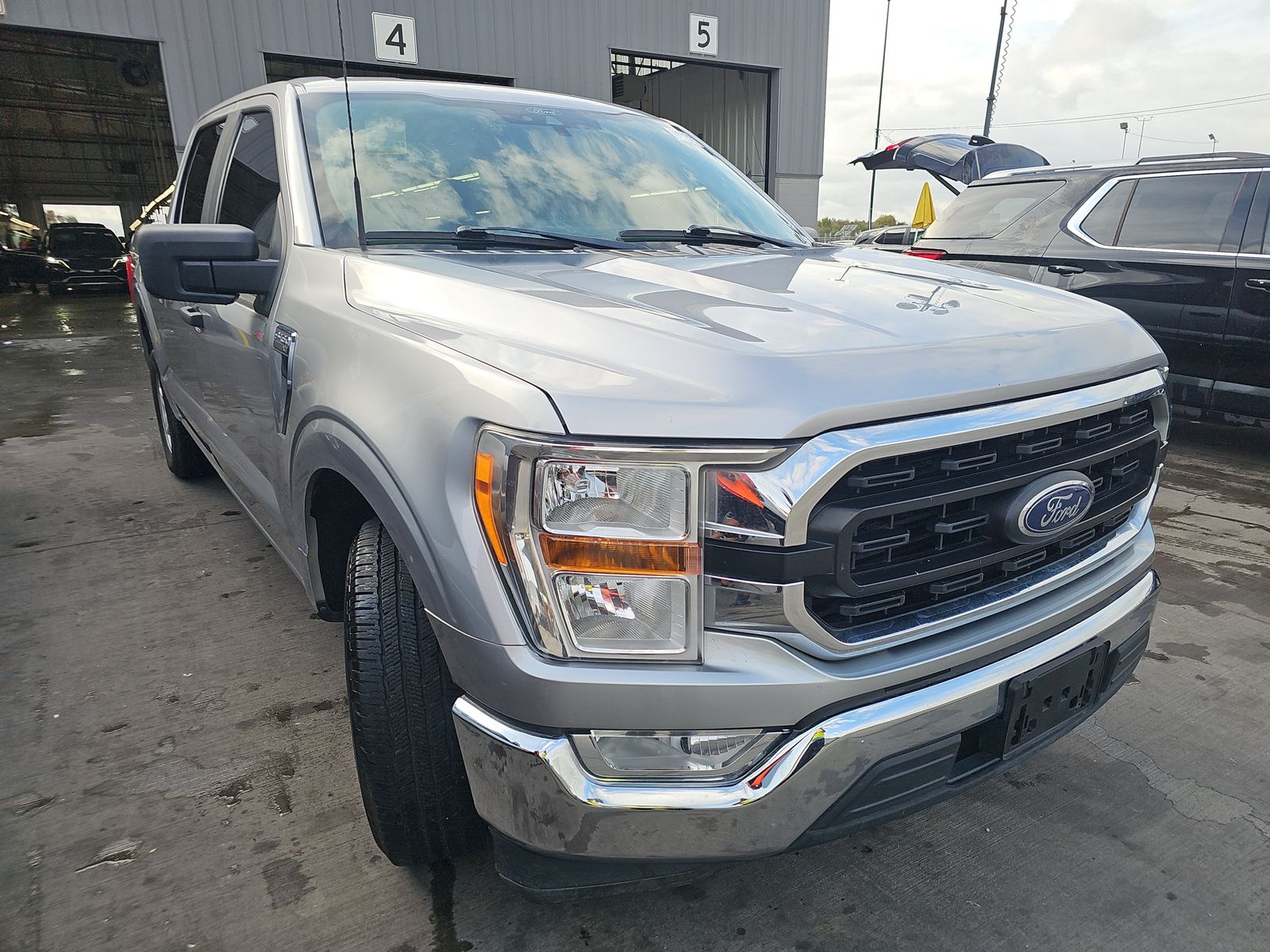 2021 Ford F-150 XLT RWD