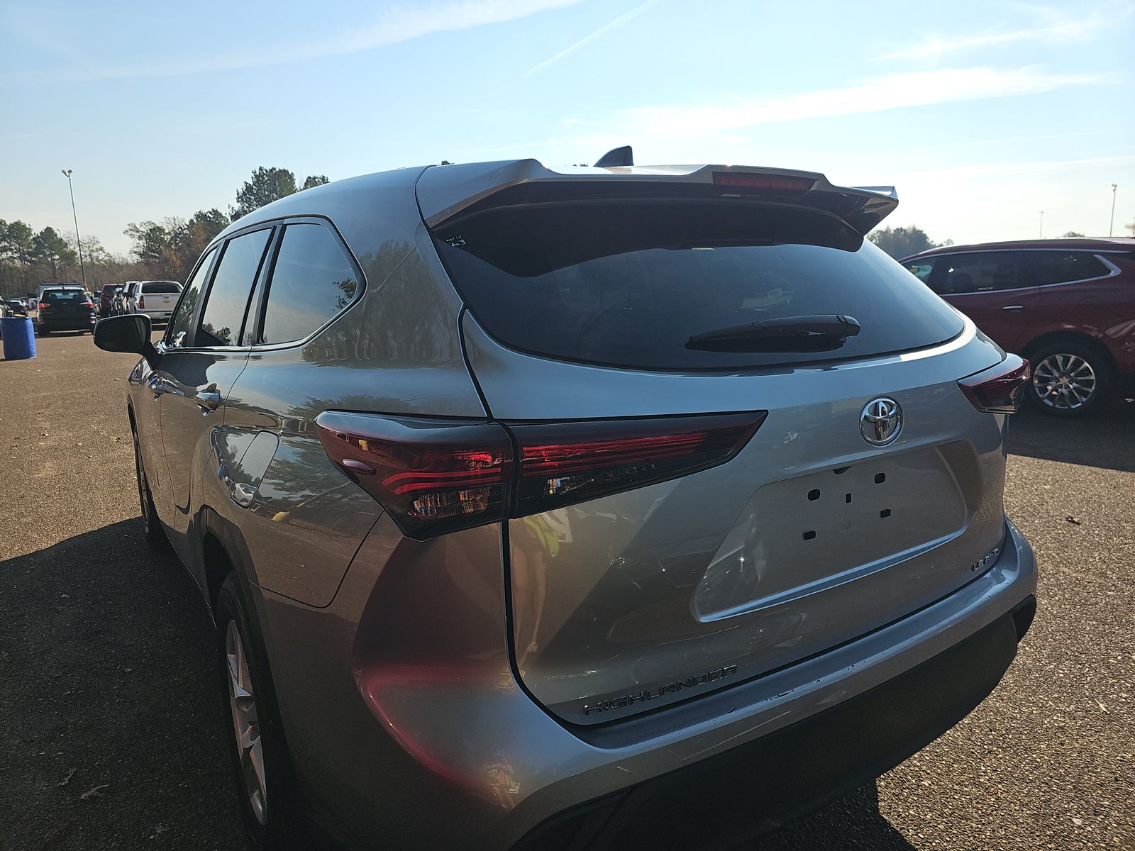 2024 Toyota Highlander LE AWD