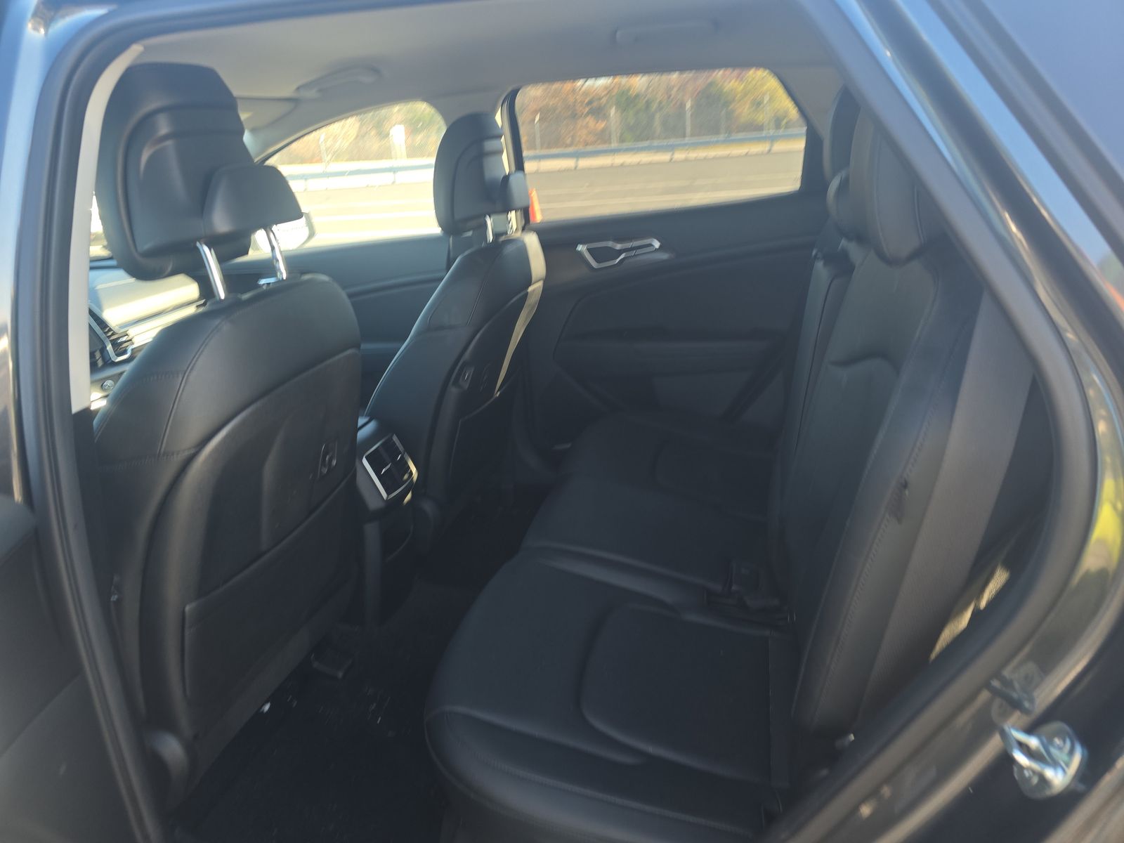 2024 Kia Sportage EX FWD