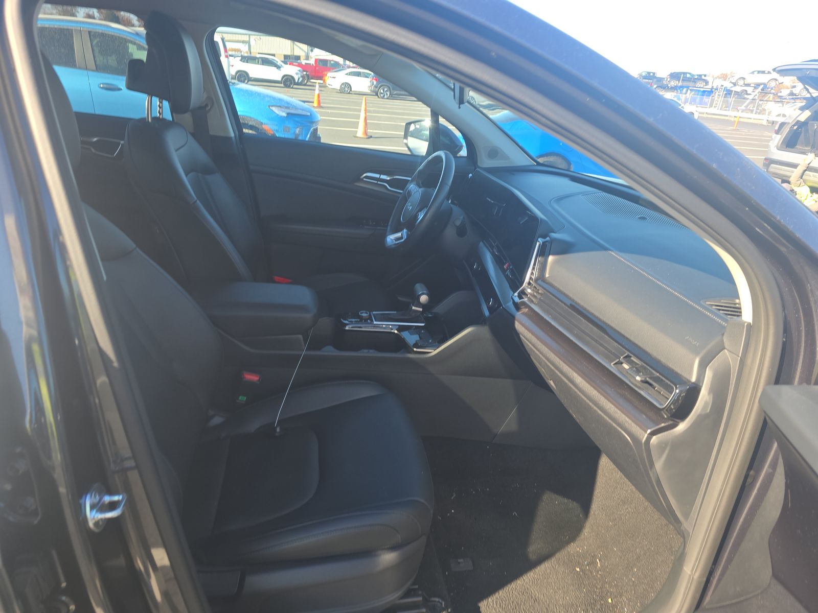 2024 Kia Sportage EX FWD