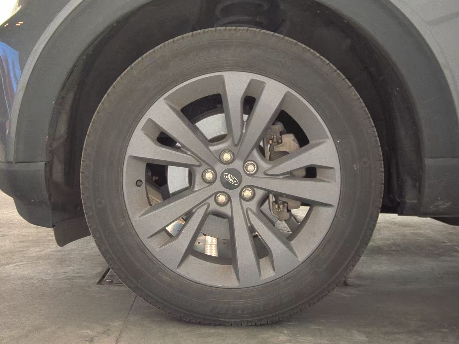 2023 Ford Explorer XLT AWD