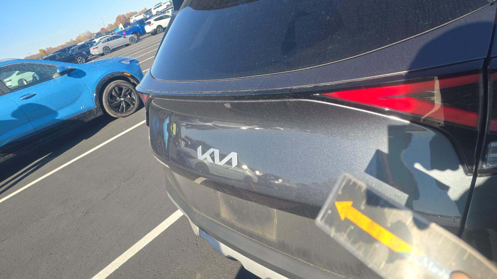 2024 Kia Sportage EX FWD