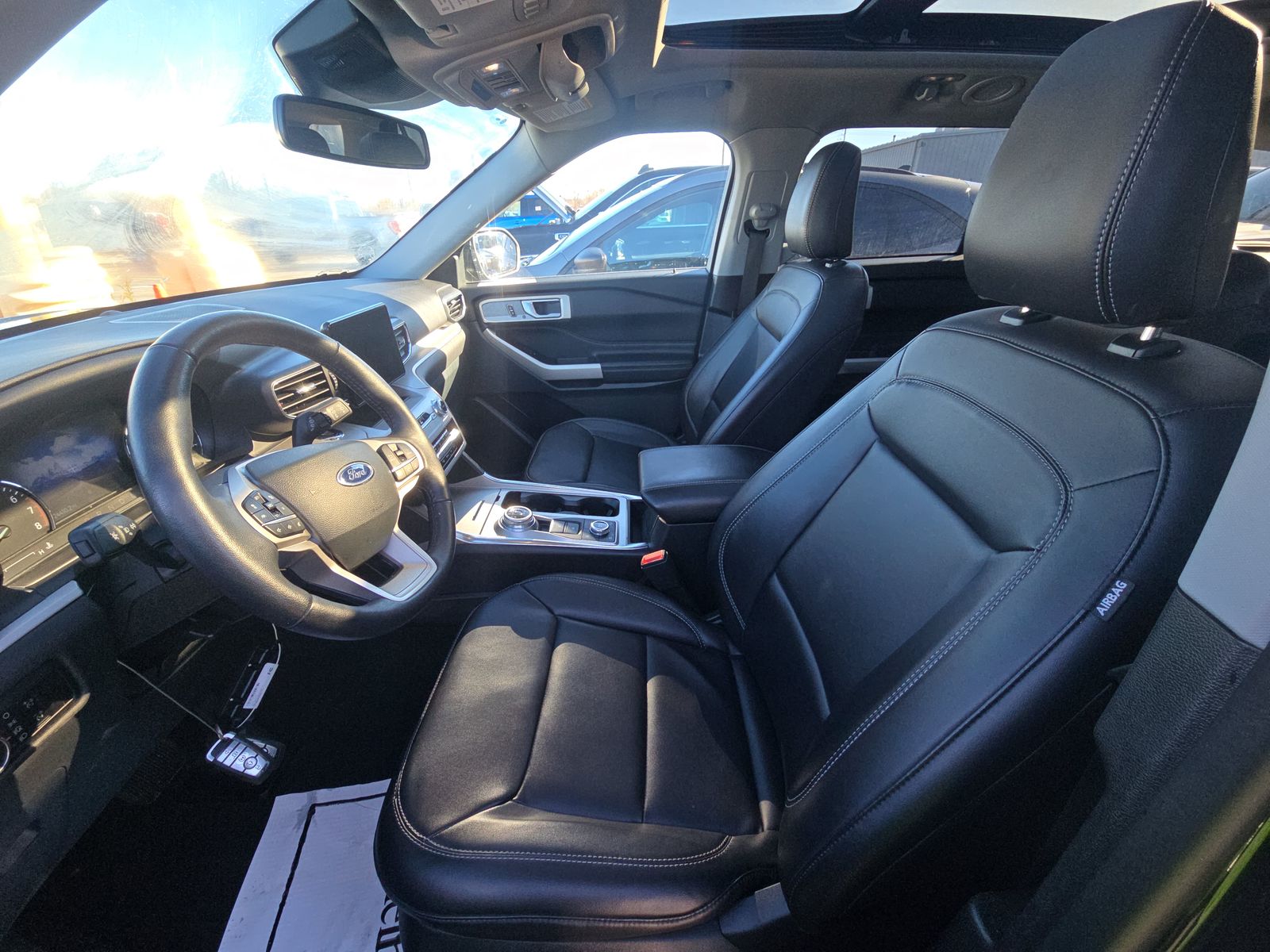 2023 Ford Explorer XLT AWD