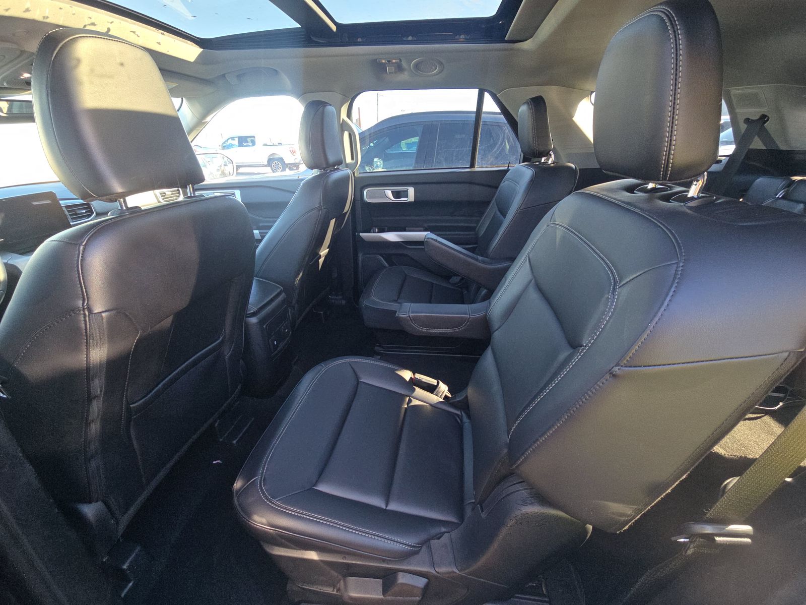 2023 Ford Explorer XLT AWD