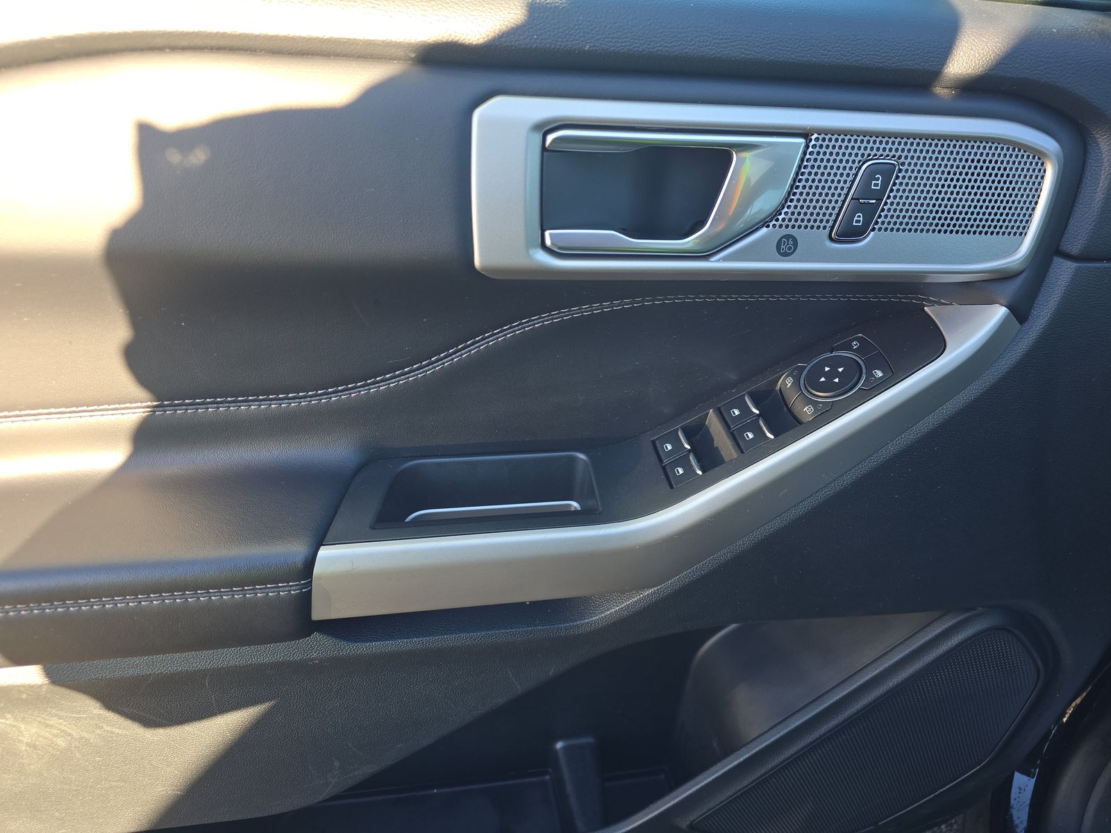 2023 Ford Explorer XLT AWD