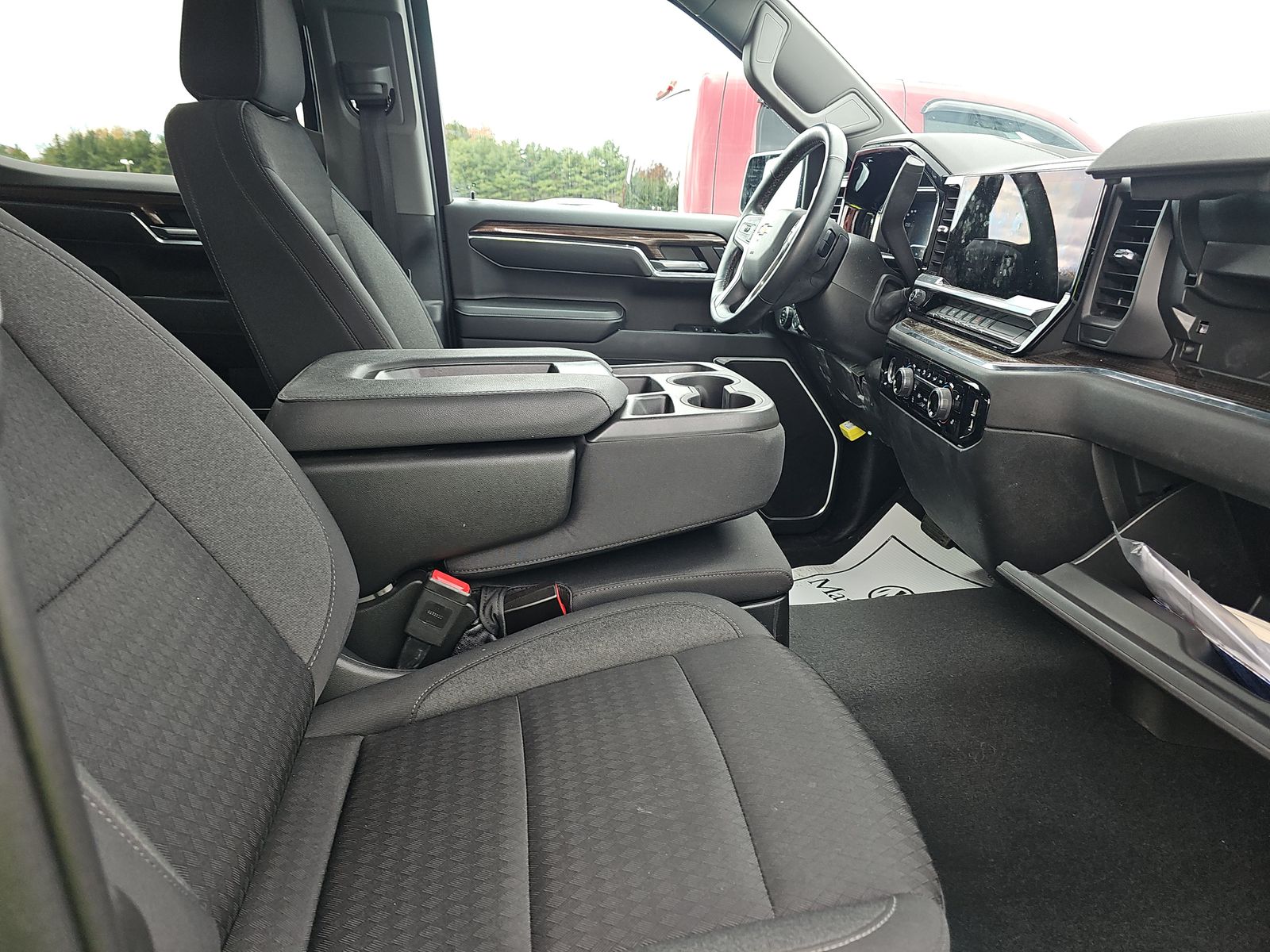 2023 Chevrolet Silverado 1500 LT AWD