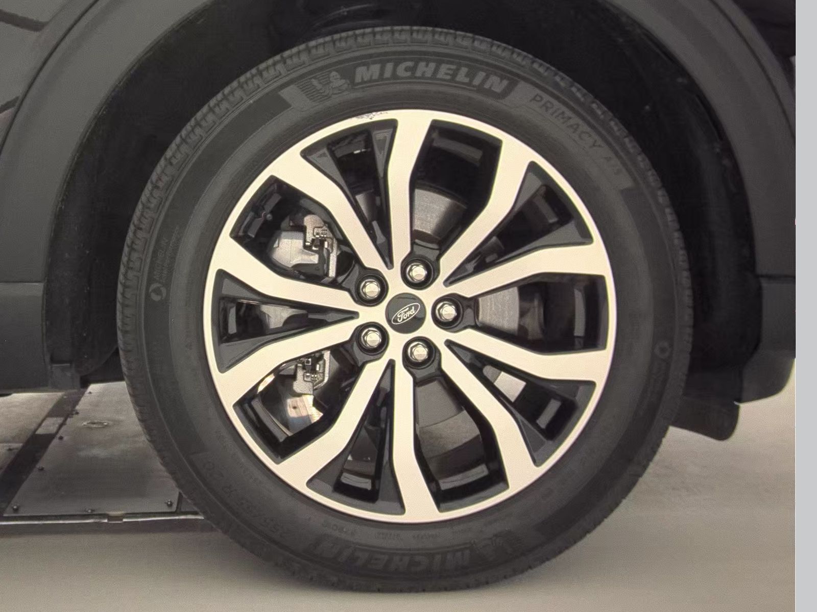 2022 Ford Explorer ST-Line AWD